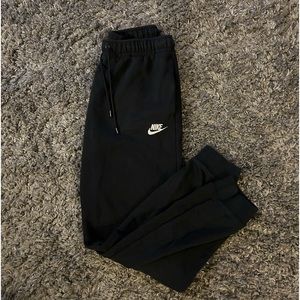 Women’s Nike sweatpants